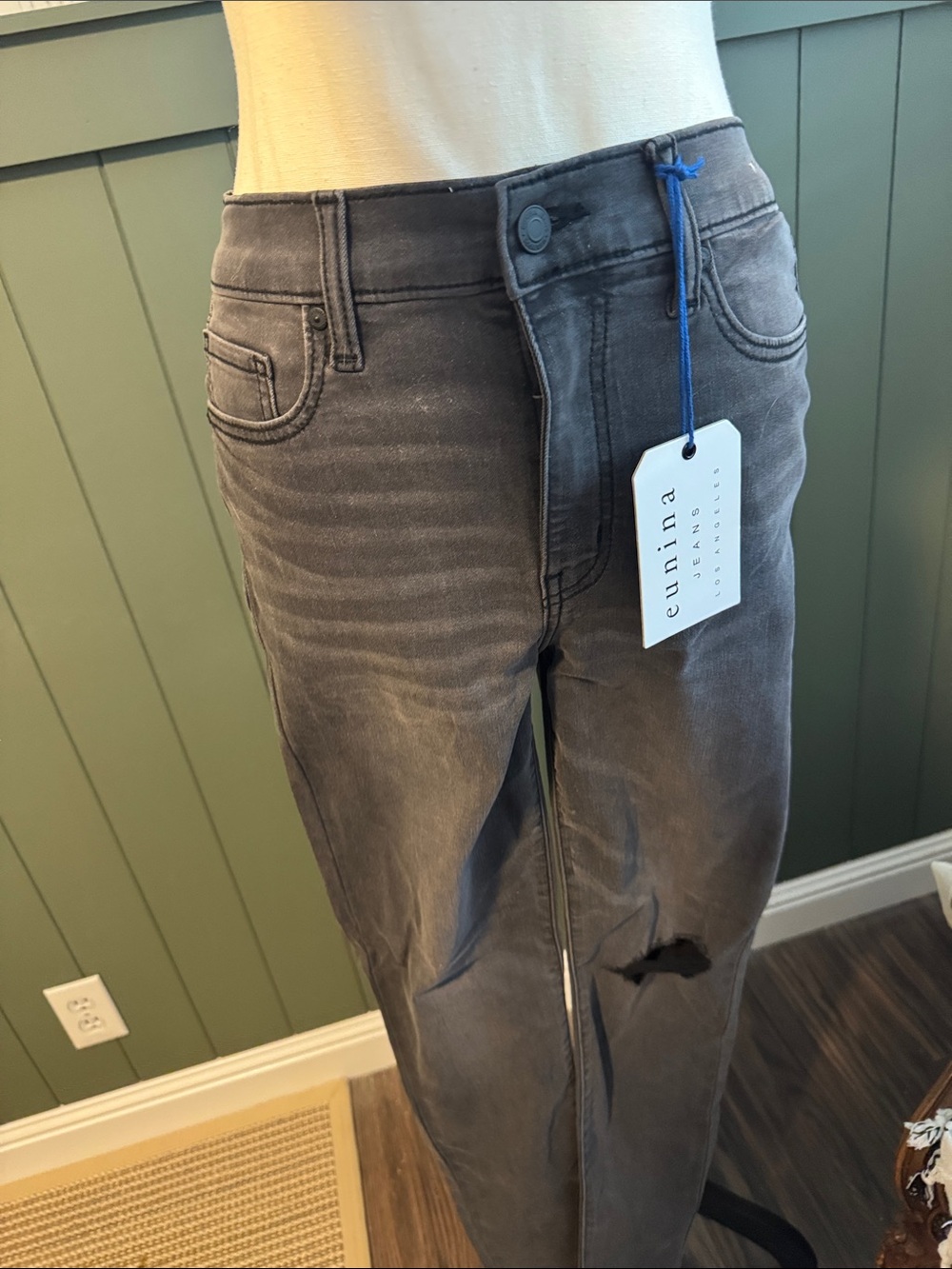 eunina Slim Skinny ankle washed Gray Jeans with Rip Detail